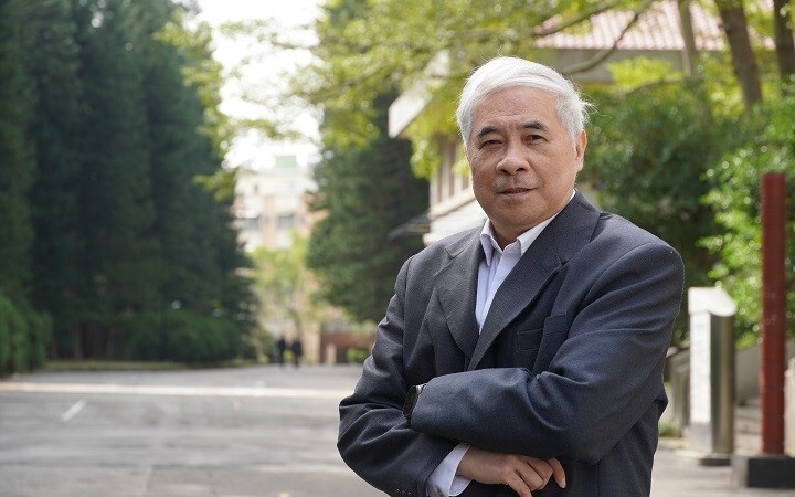 林育立副校長