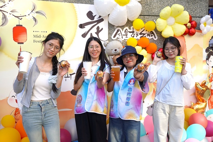 [Sep 24th 2026] Full Moon, Family Reunion! CHU International Campus Mid-Autumn Festival Event Warmly Supports International Students’ Integration into CHU Campus LifeImage